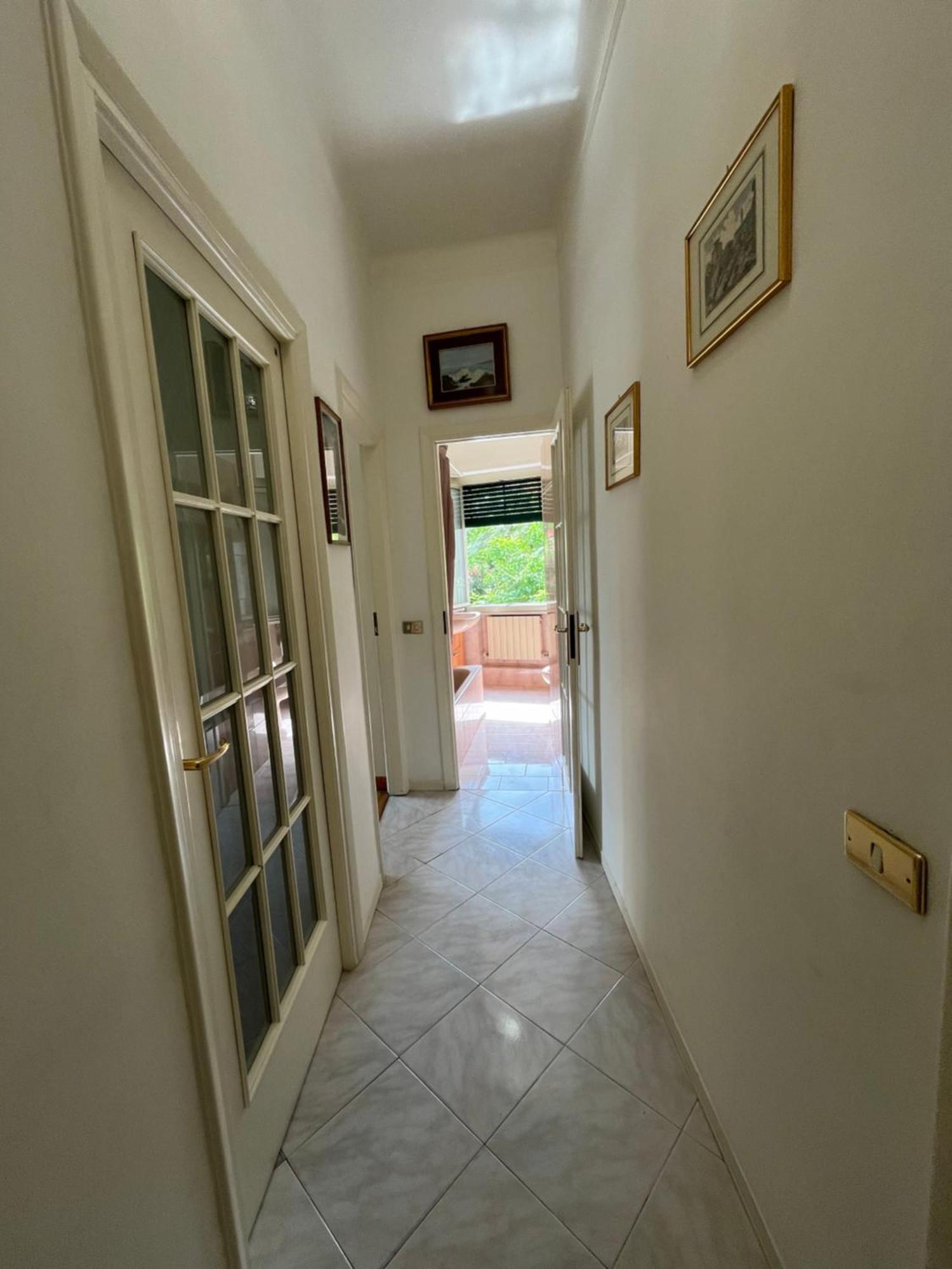 Ampio Appartamento Centrale San Remo Buitenkant foto